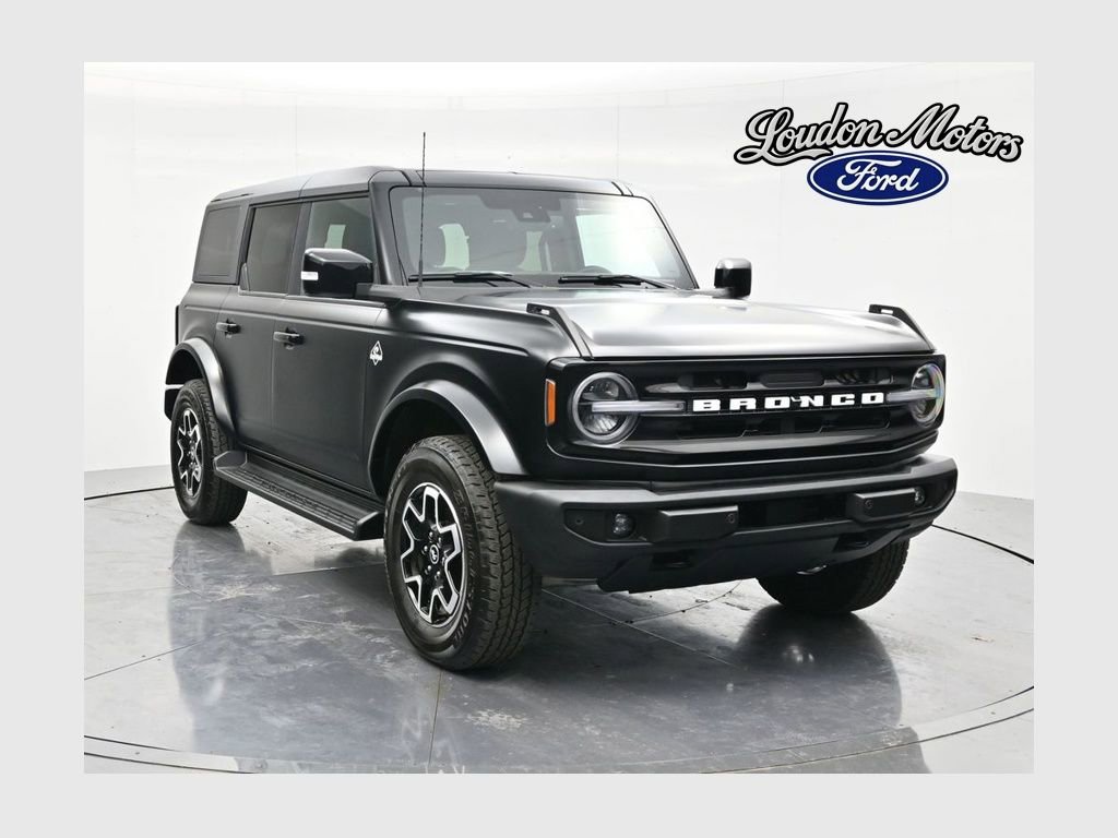 Used 2025 Ford Bronco Outer Banks w/ Matte Film Protection Package AWD/4WD image 1