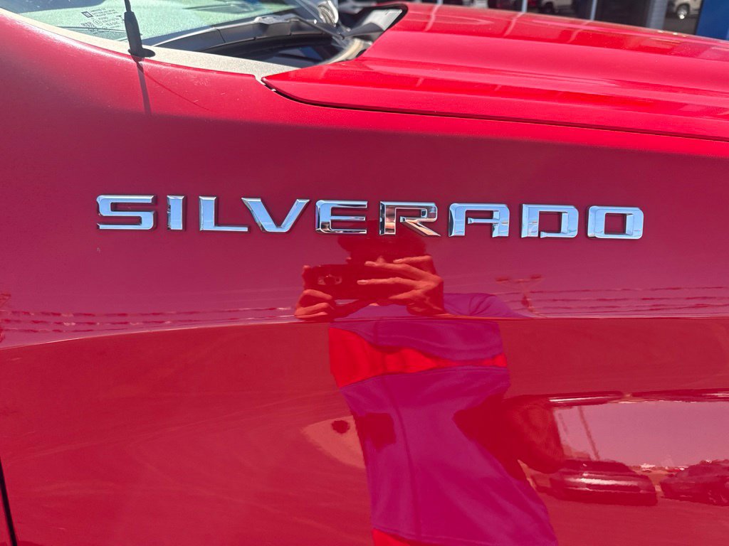 Used 2023 Chevrolet Silverado 1500 Custom AWD/4WD image 11