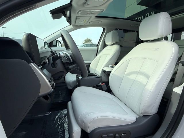 Used 2025 Hyundai Ioniq 5 Limited image 14