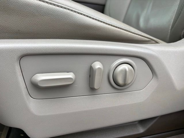 Used 2021 GMC Sierra 3500 SLT w/ SLT Preferred Package image 29