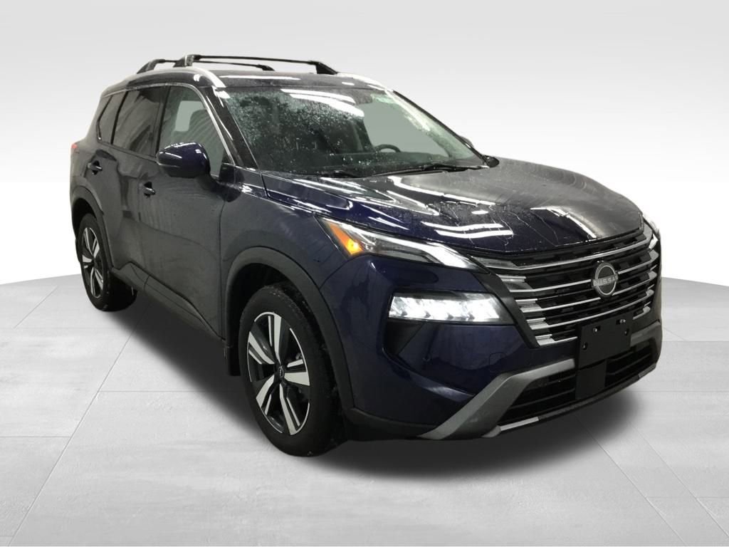 Used 2024 Nissan Rogue SL w/ SL Premium Package image 3