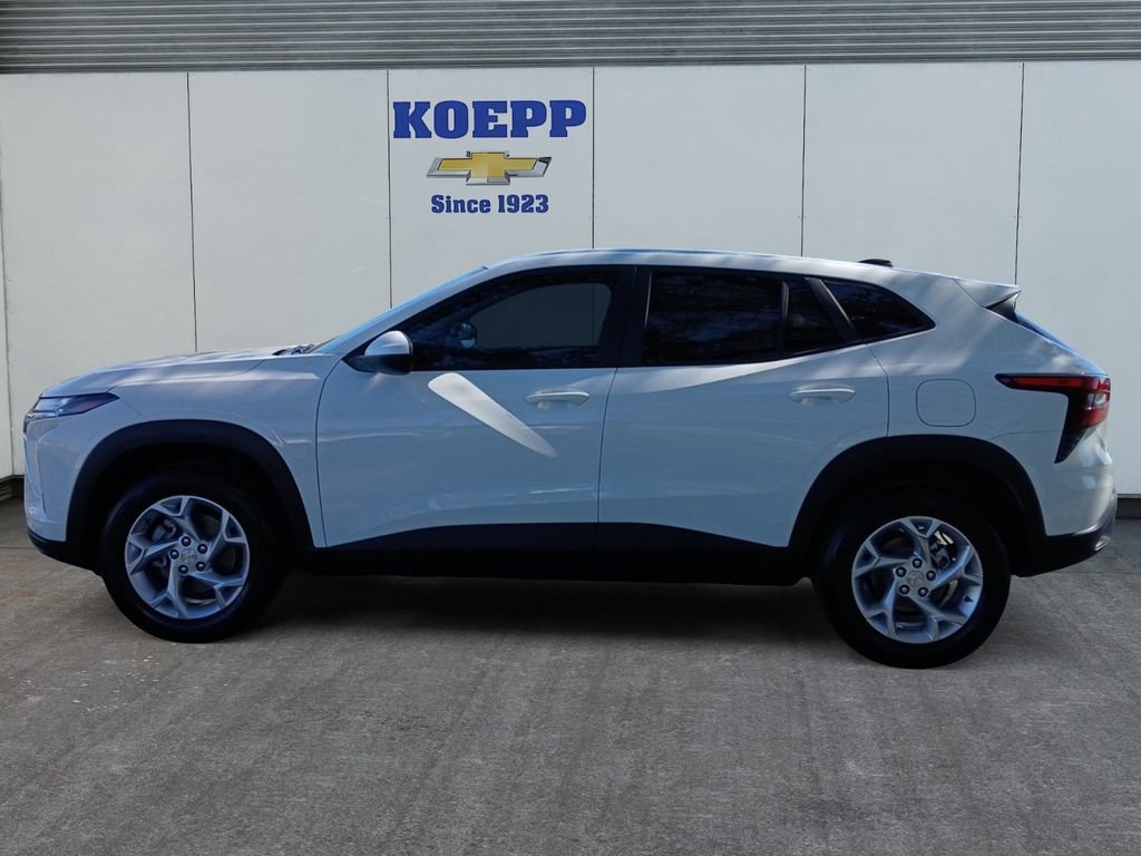 New 2026 Chevrolet Trax LS w/ LS Convenience Package image 2