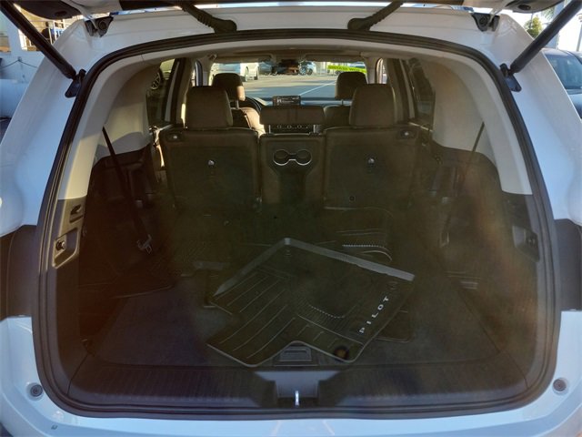 Certified 2025 Honda Pilot Elite image 9