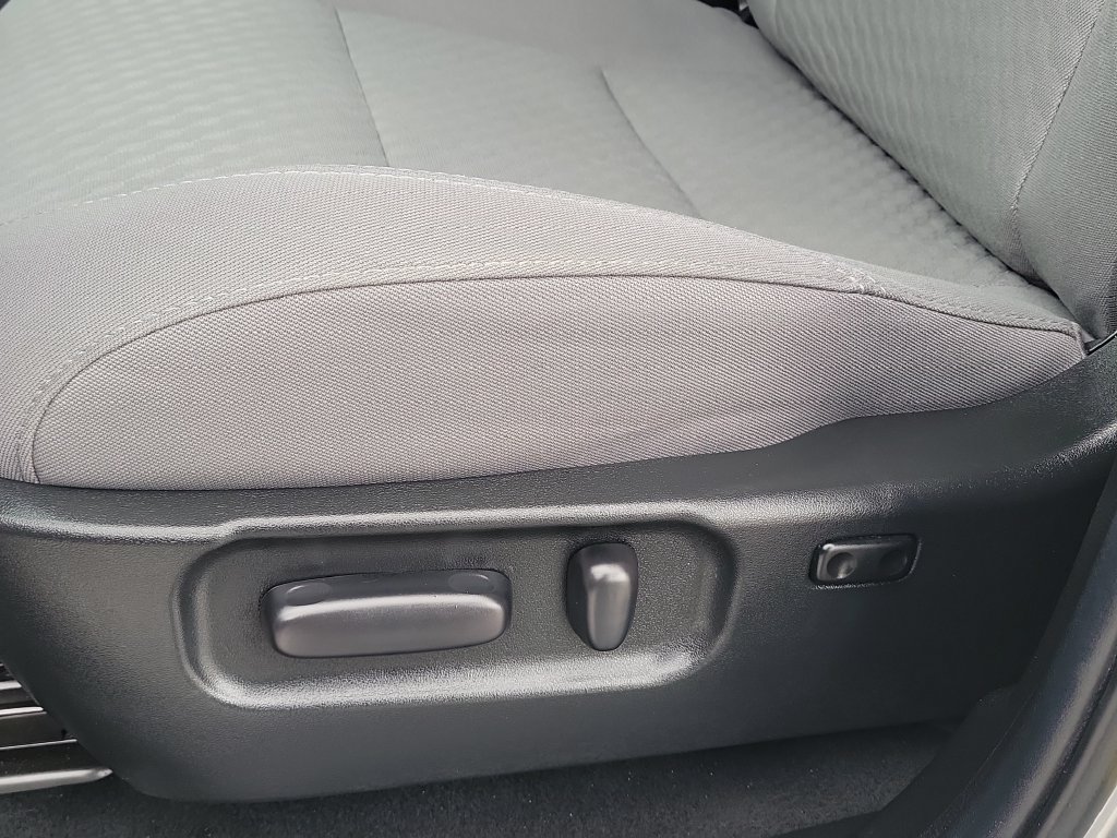Certified 2023 Toyota Tacoma SR5 AWD/4WD image 22