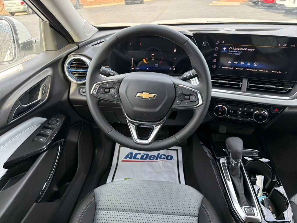 New 2025 Chevrolet Trax LT w/ LT Convenience Package image 15