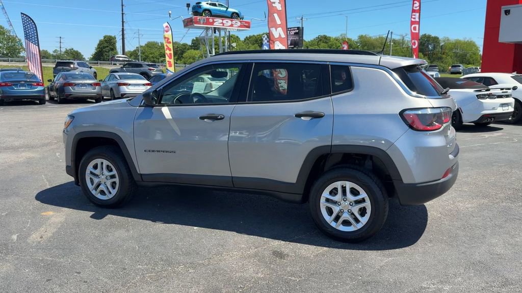 Used 2021 Jeep Compass Sport w/ Cold Weather Group AWD/4WD image 4