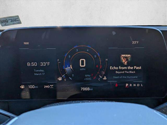 Used 2025 Chevrolet Traverse LT w/ Sun and Wheel Package image 10