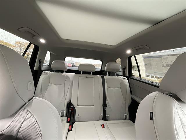 New 2027 Volkswagen Atlas SE AWD/4WD image 9