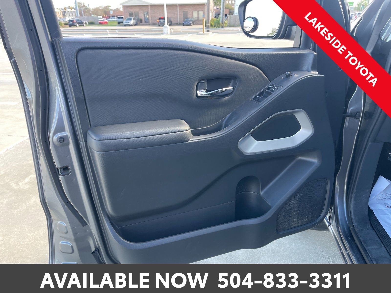 Used 2024 Nissan Frontier SV w/ SV Convenience Package image 21