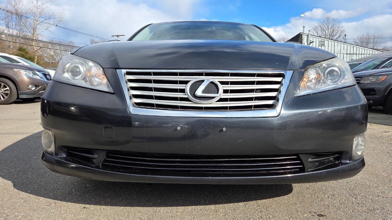 Used 2011 Lexus ES 350 w/ Preferred Accessory Package FWD image 4