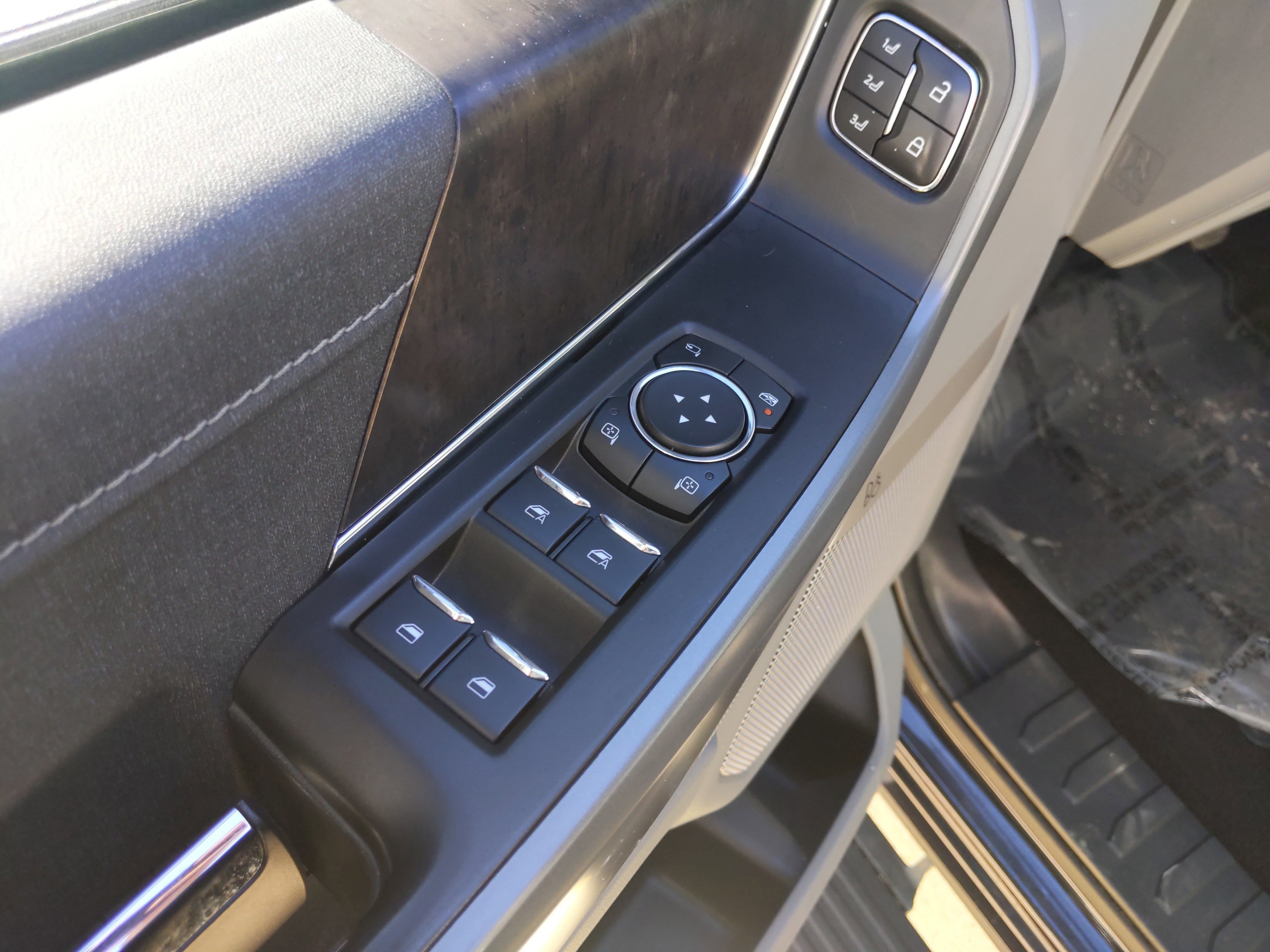 Used 2021 Ford F150 Lariat w/ Equipment Group 502A High image 13