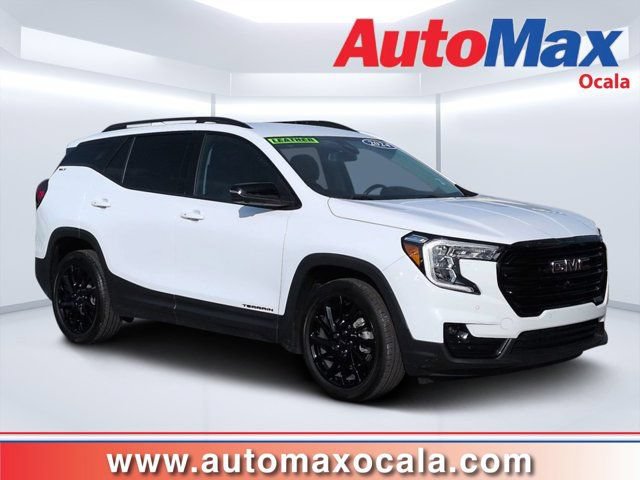 Used 2024 GMC Terrain SLT w/ Tech Package FWD image 1
