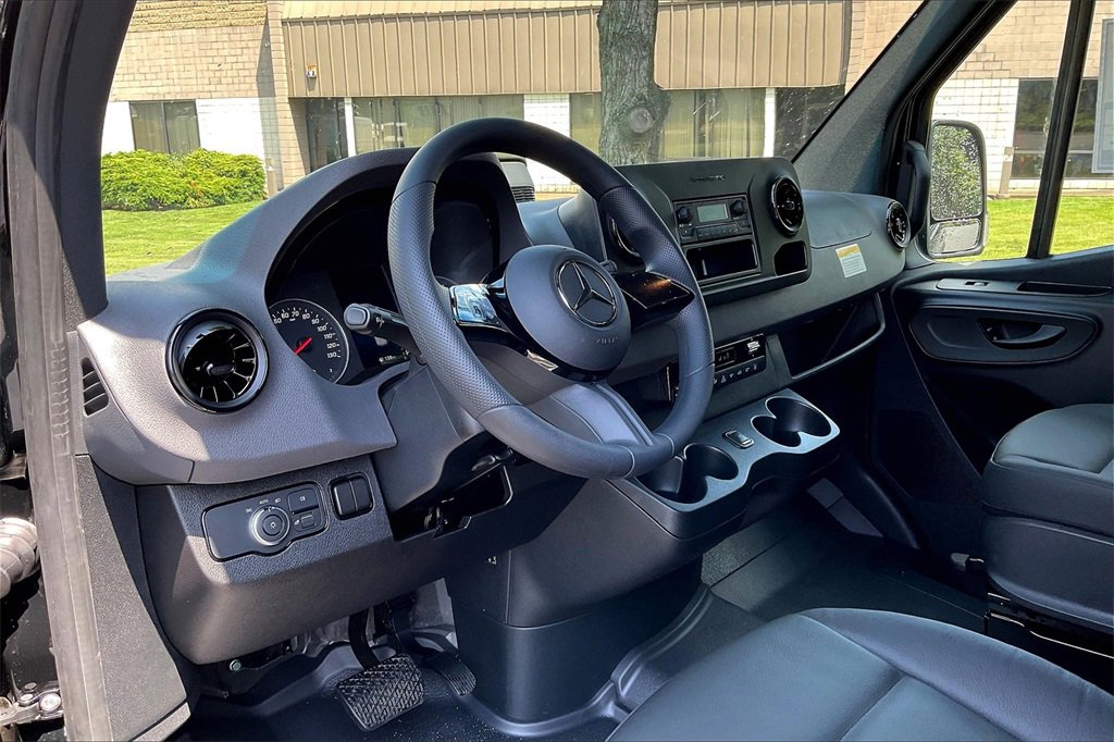 New 2025 Mercedes-Benz Sprinter 3500 image 5