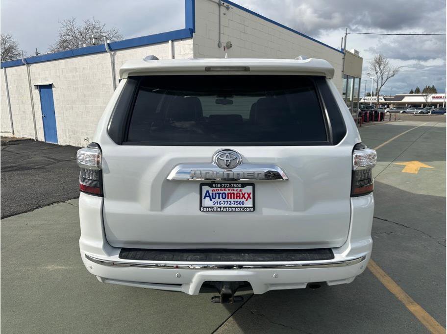 Used 2015 Toyota 4Runner Limited image 10
