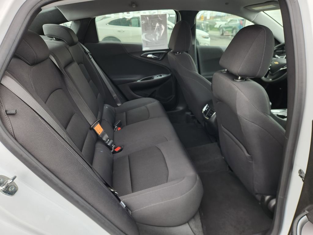 Used 2023 Chevrolet Malibu LT FWD image 11