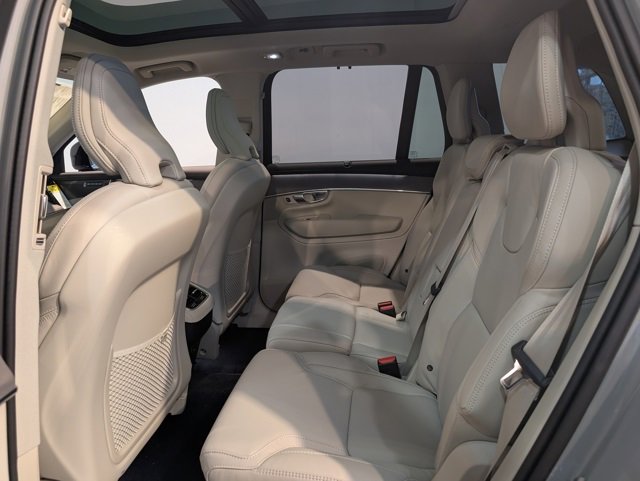 New 2026 Volvo XC90 B6 Ultra image 24