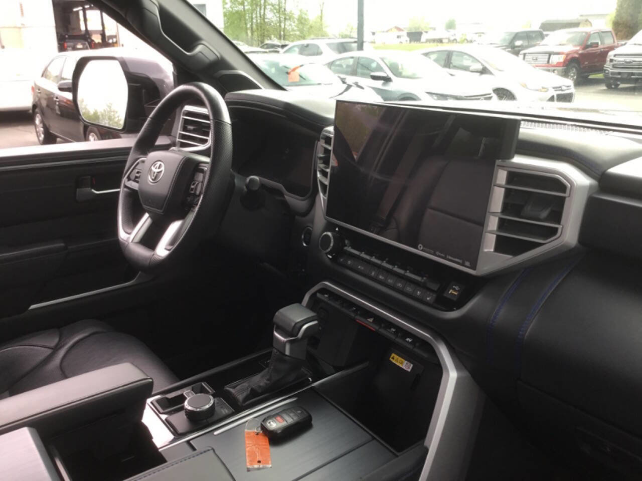 Used 2022 Toyota Tundra Platinum image 13