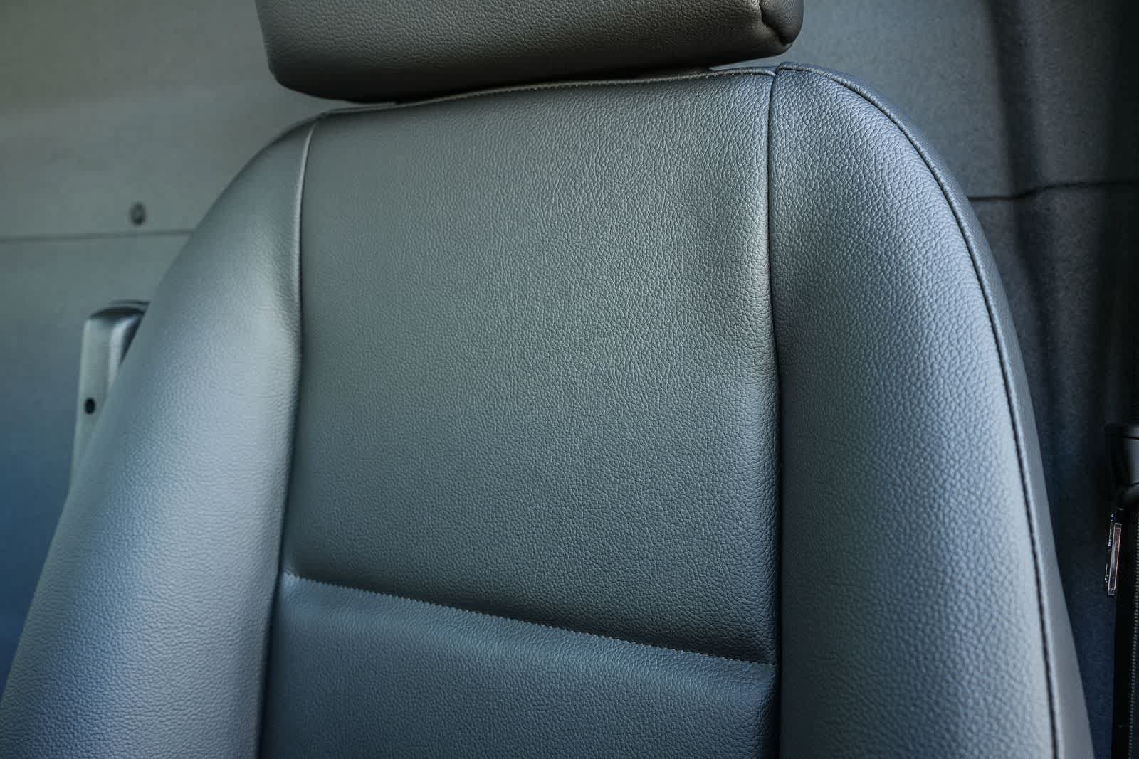 New 2025 Mercedes-Benz eSprinter 170 Cargo image 31