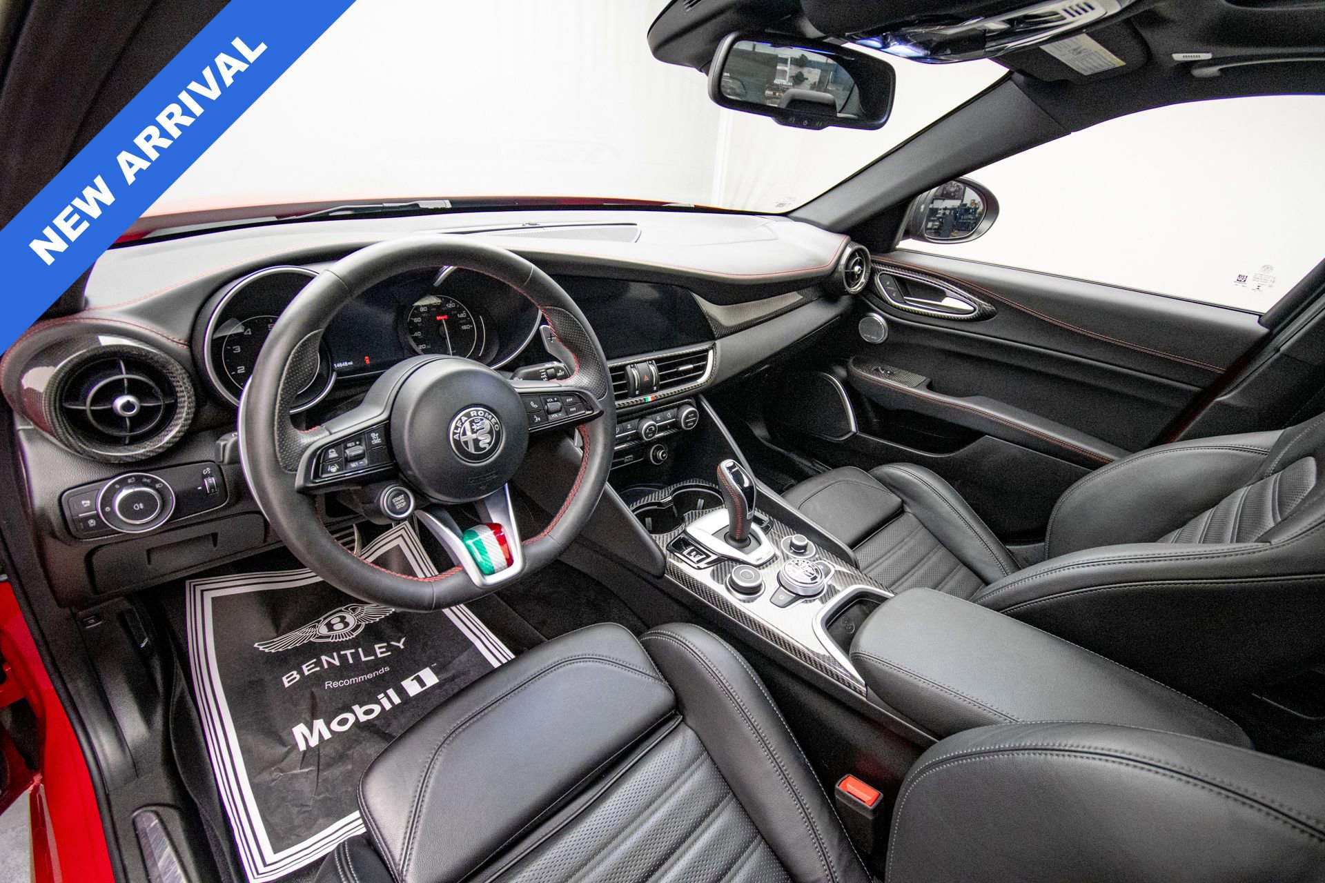 Used 2023 Alfa Romeo Giulia Estrema image 10