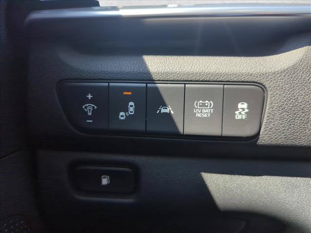 Used 2022 Kia Niro Touring Special Edition FWD image 19