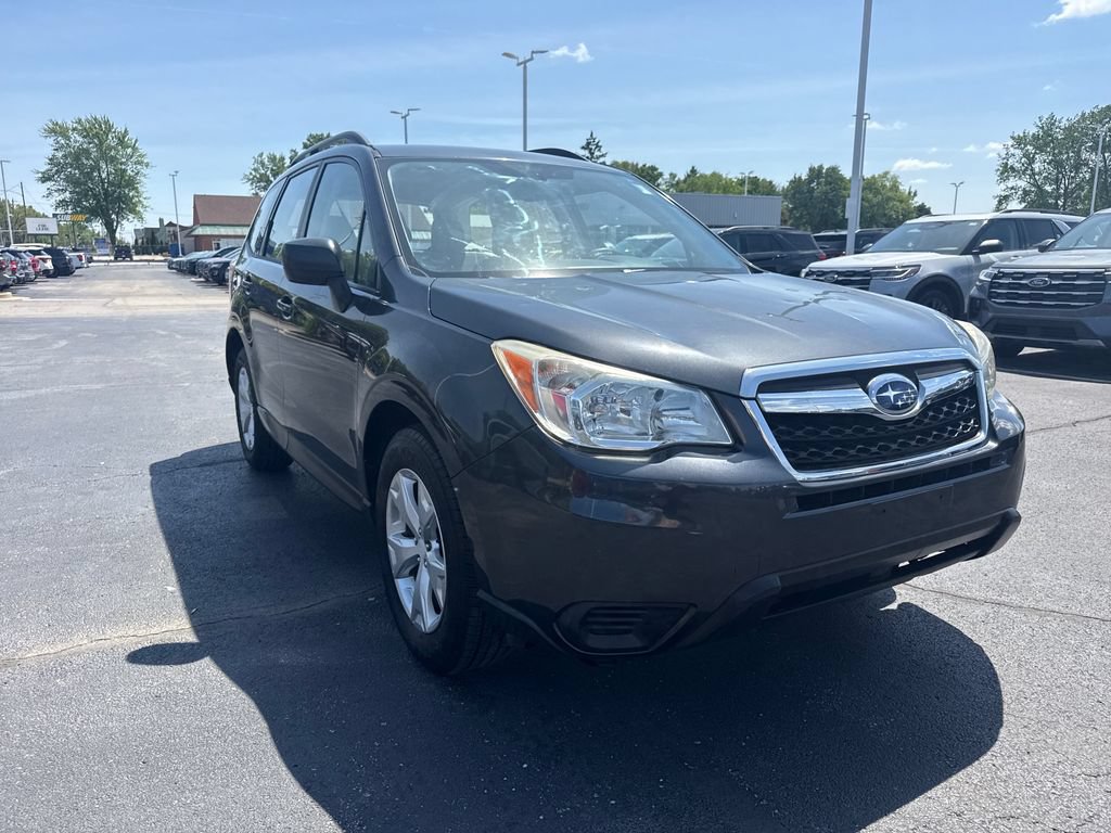 Used 2015 Subaru Forester 2.5i w/ Alloy Wheel Package AWD/4WD image 4