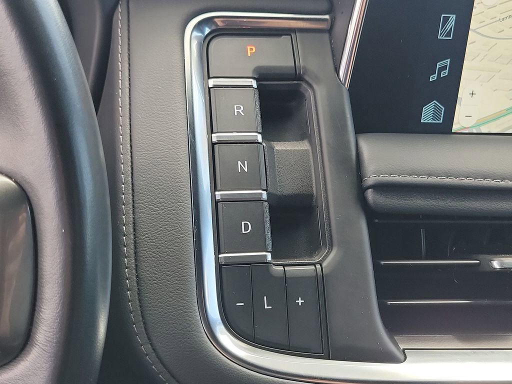 Used 2023 Chevrolet Tahoe Z71 AWD/4WD image 16