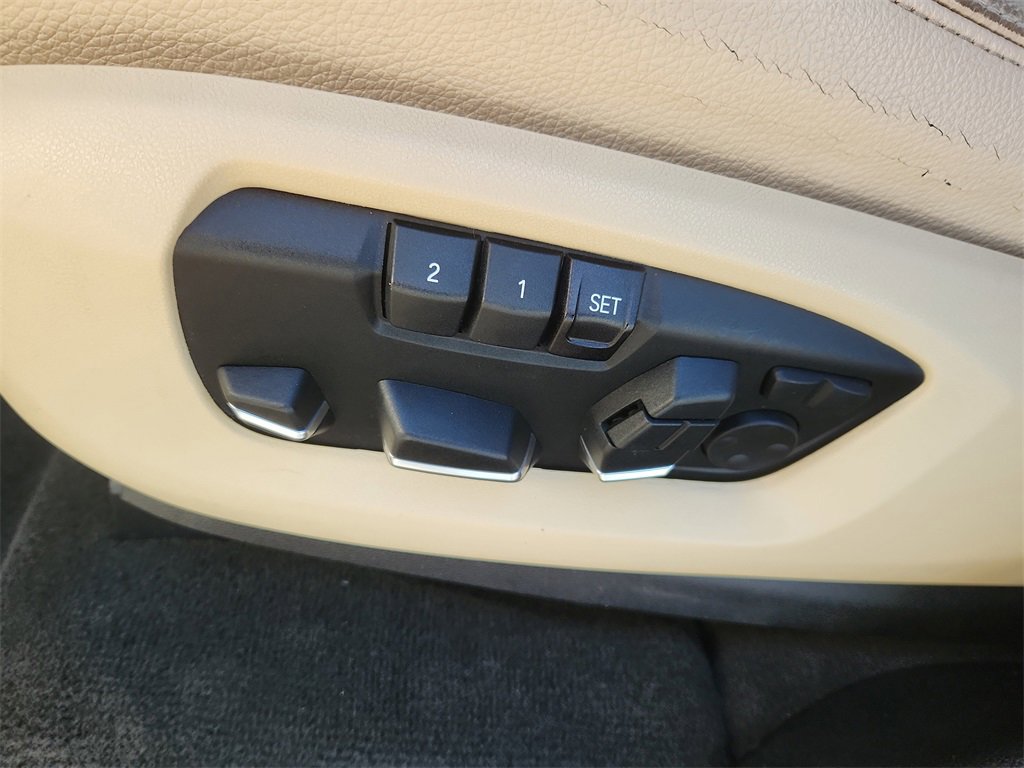 Used 2016 BMW X5 xDrive50i w/ Executive Package image 8