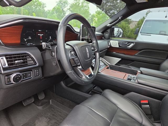 Used 2021 Lincoln Navigator Reserve w/ Luxury Package AWD/4WD image 26