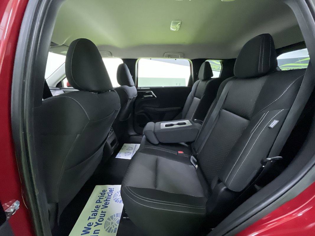 Used 2022 Mitsubishi Outlander ES image 25