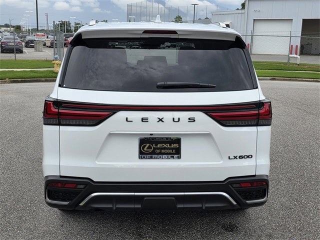New 2025 Lexus LX 600 F Sport image 3