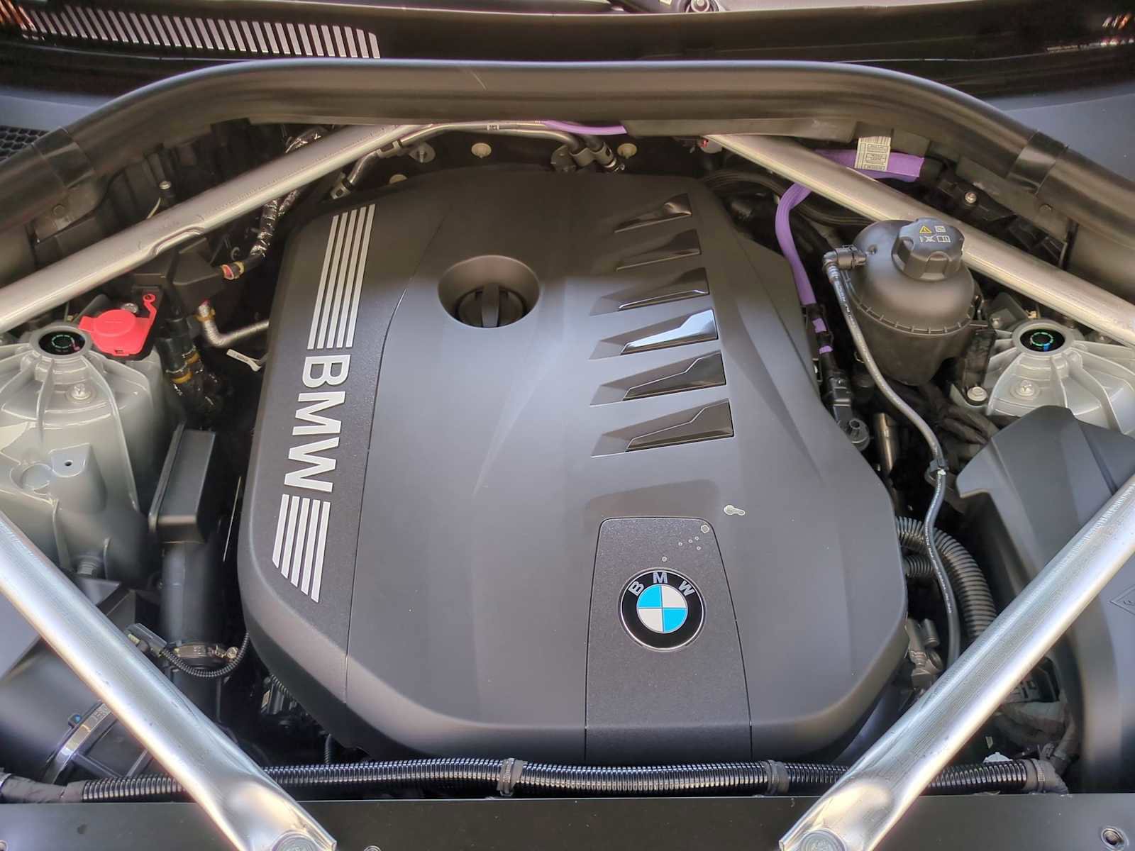 New 2026 BMW X5 xDrive40i w/ M Sport Package image 15