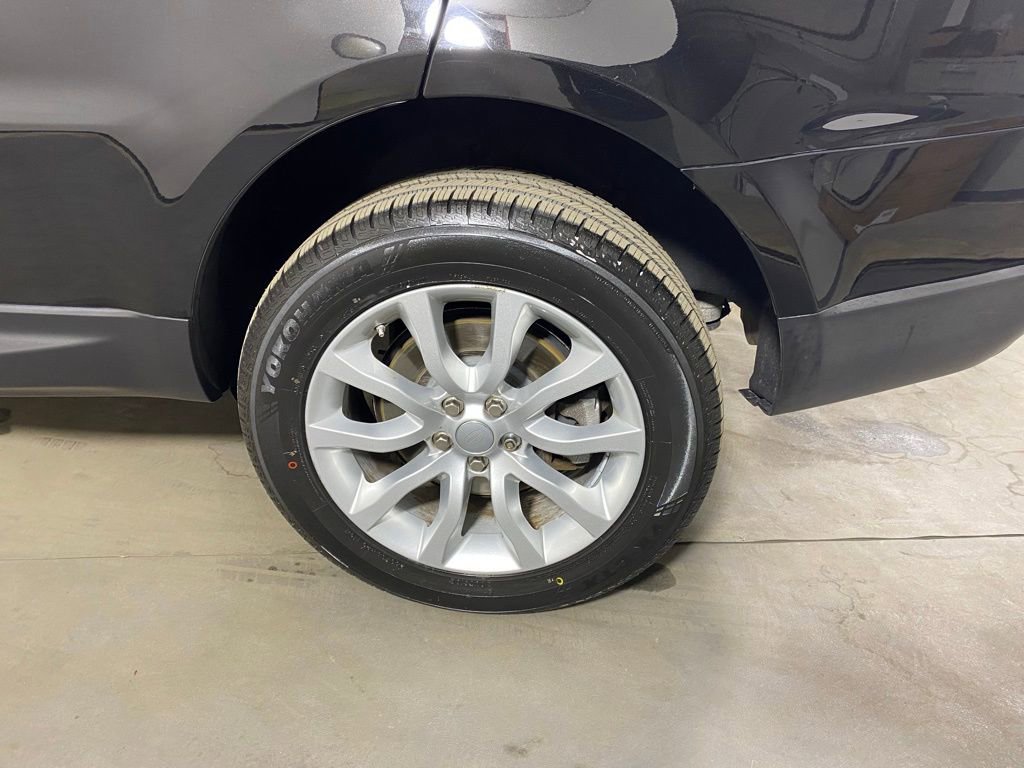 Used 2016 Land Rover Range Rover Sport HSE image 37