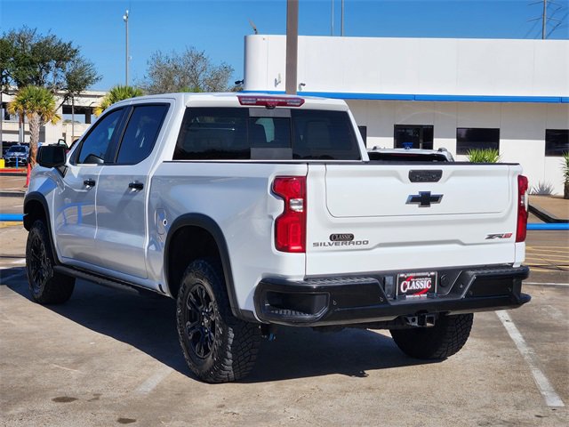 Used 2024 Chevrolet Silverado 1500 ZR2 w/ Technology Package image 5