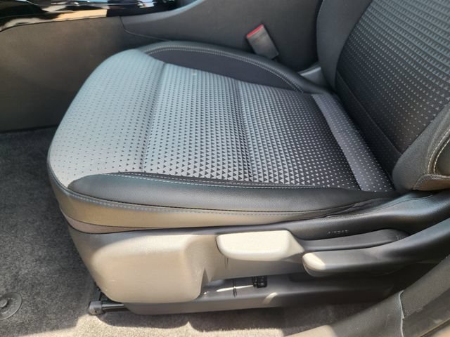 Used 2024 Chevrolet Trax LT FWD image 25