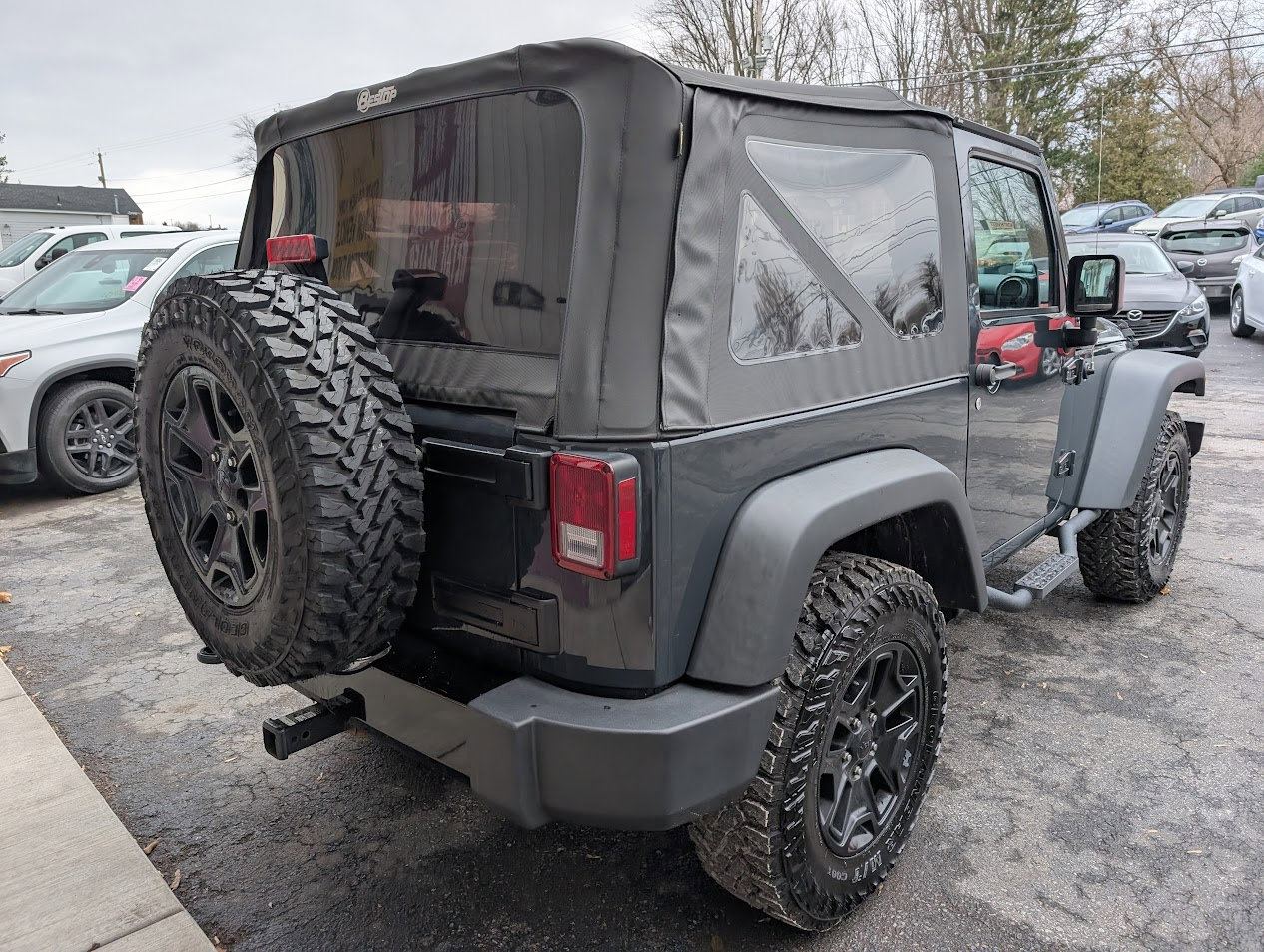 Used 2018 Jeep Wrangler Sport image 11