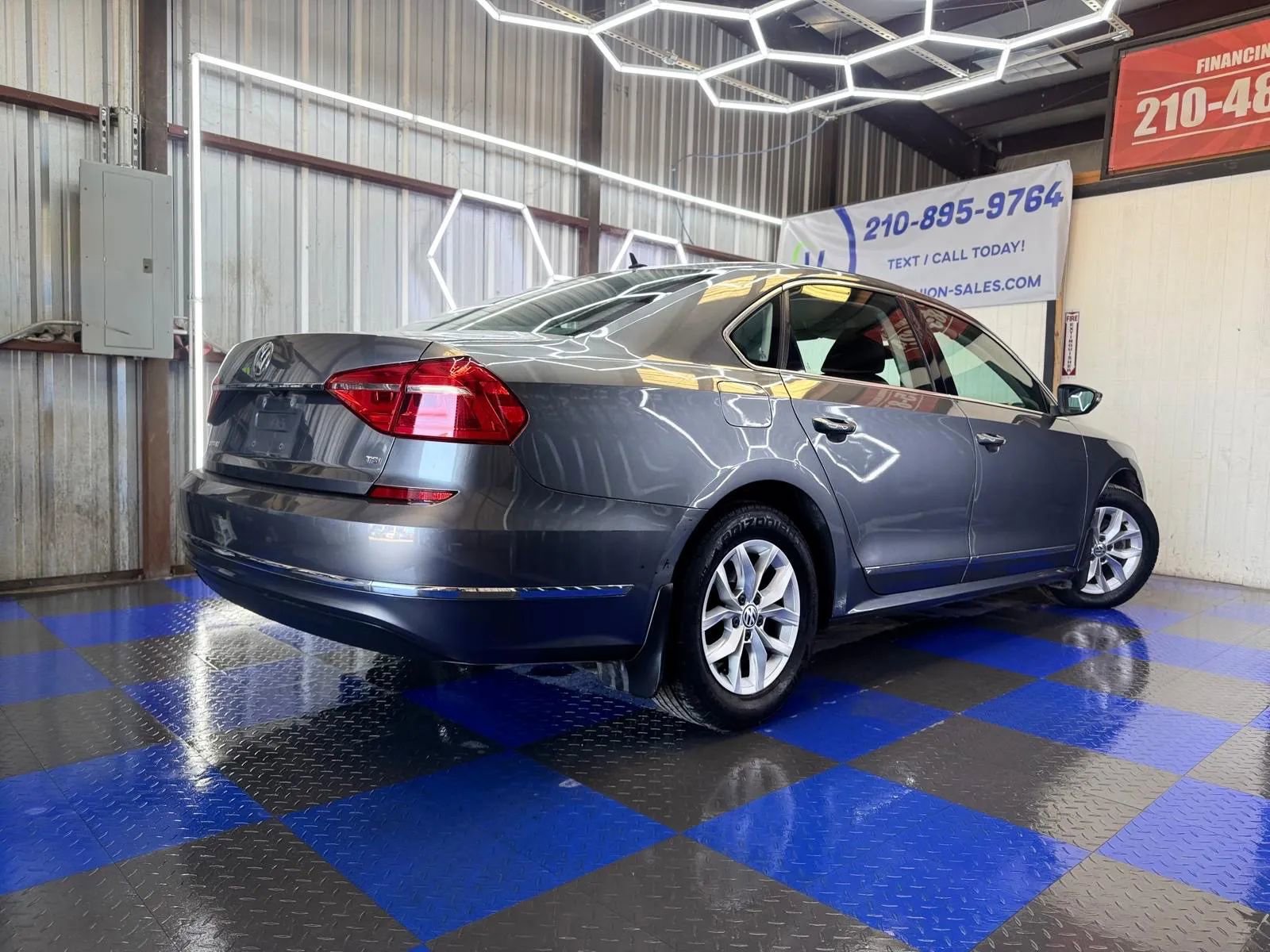 Used 2016 Volkswagen Passat 1.8T S image 19