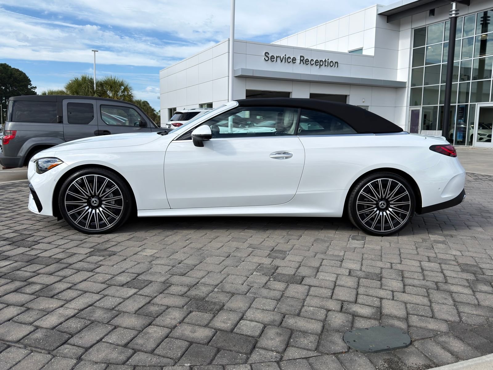 New 2026 Mercedes-Benz CLE 450 4MATIC Cabriolet image 10