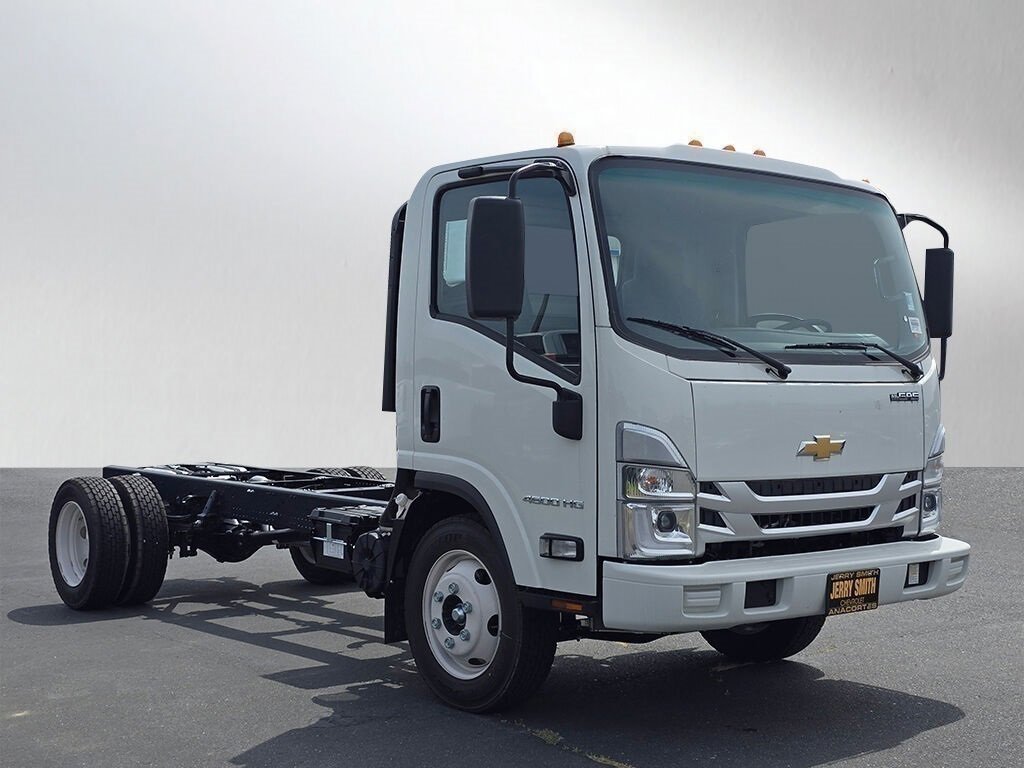 New 2024 Chevrolet Low Cab Forward image 1