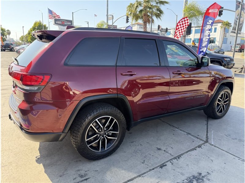 Used 2020 Jeep Grand Cherokee Trailhawk AWD/4WD image 59