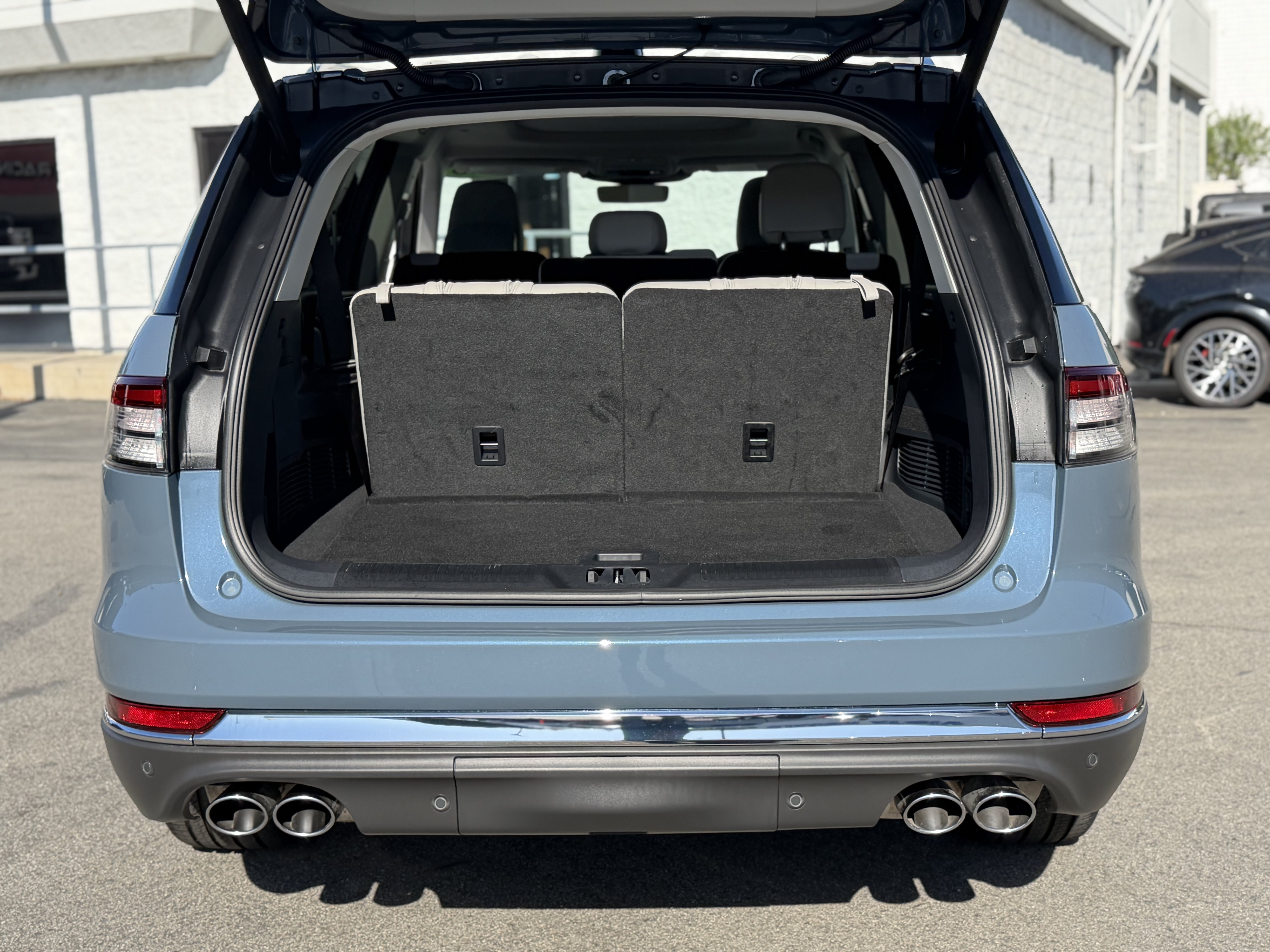 Used 2026 Lincoln Aviator Reserve RWD image 9