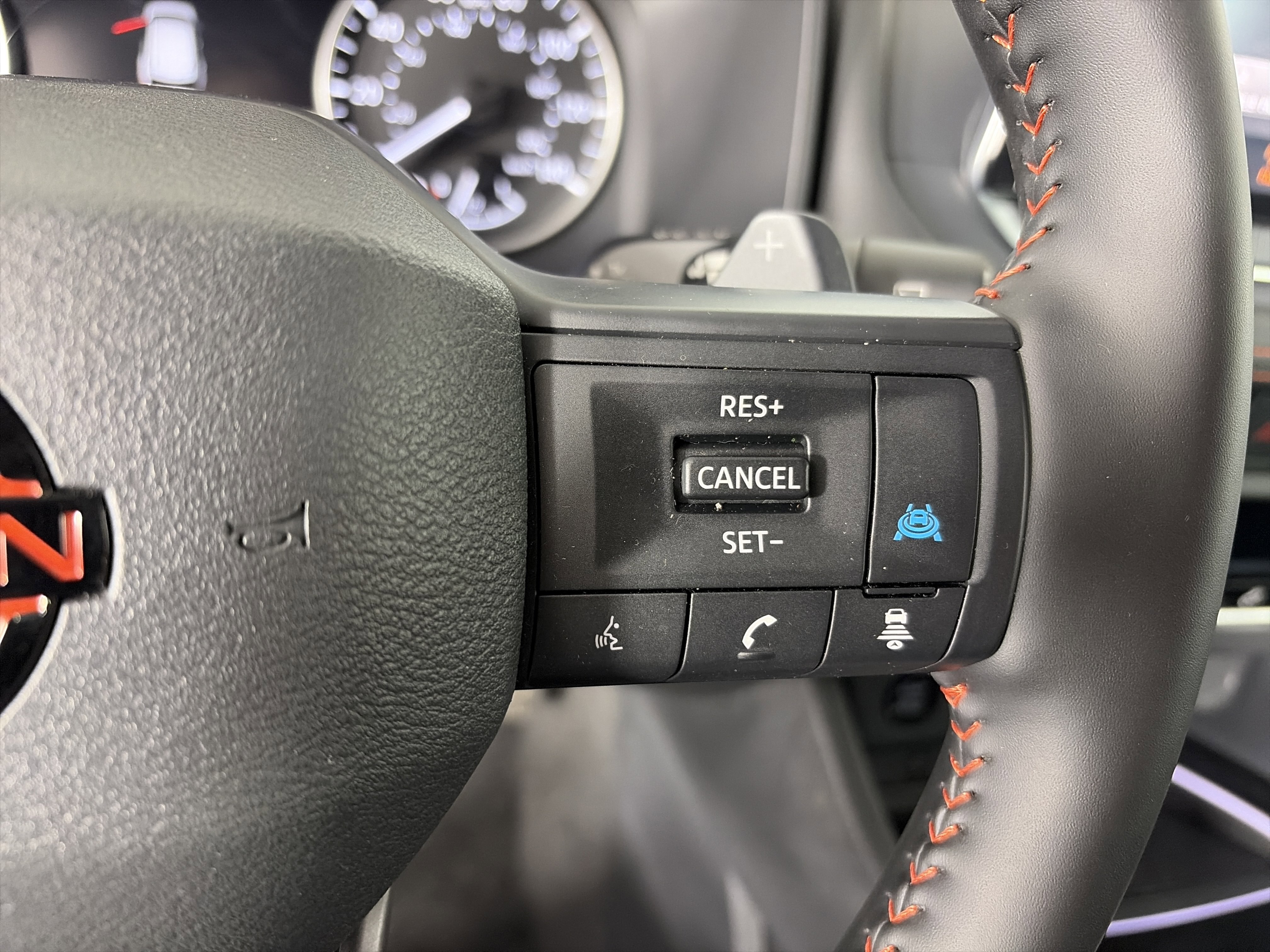 Certified 2025 Nissan Rogue SV w/ Rock Creek Premium Package image 31