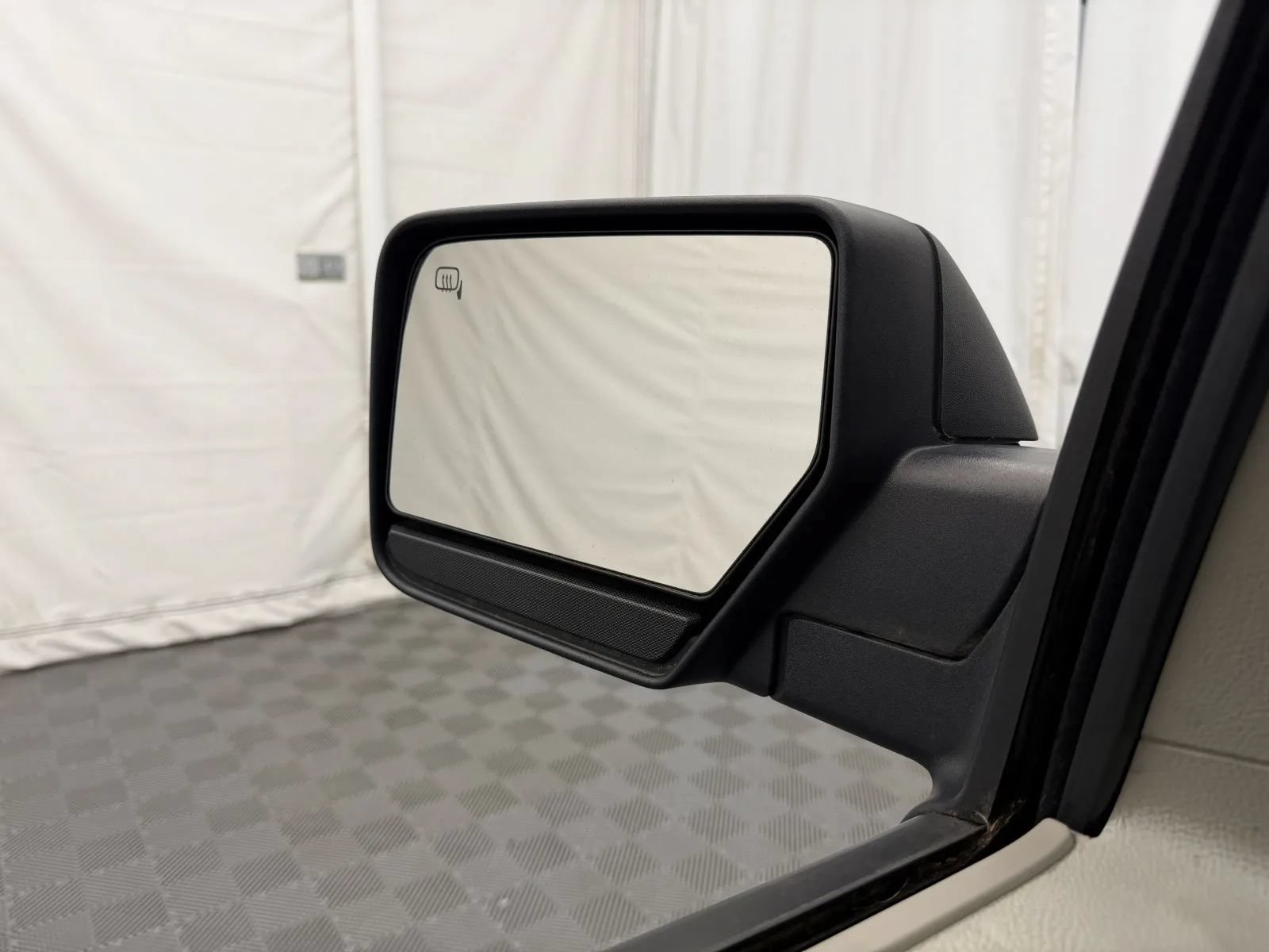 Used 2011 Ford Expedition XLT AWD/4WD image 13