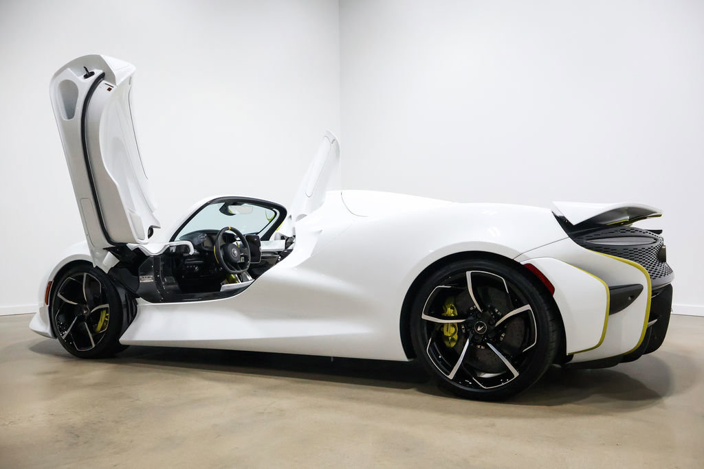 Used 2021 McLaren Elva RWD image 15