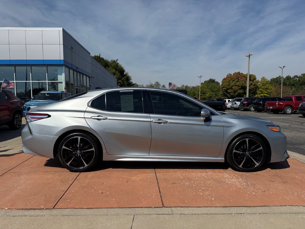 Used 2020 Toyota Camry XSE FWD image 7