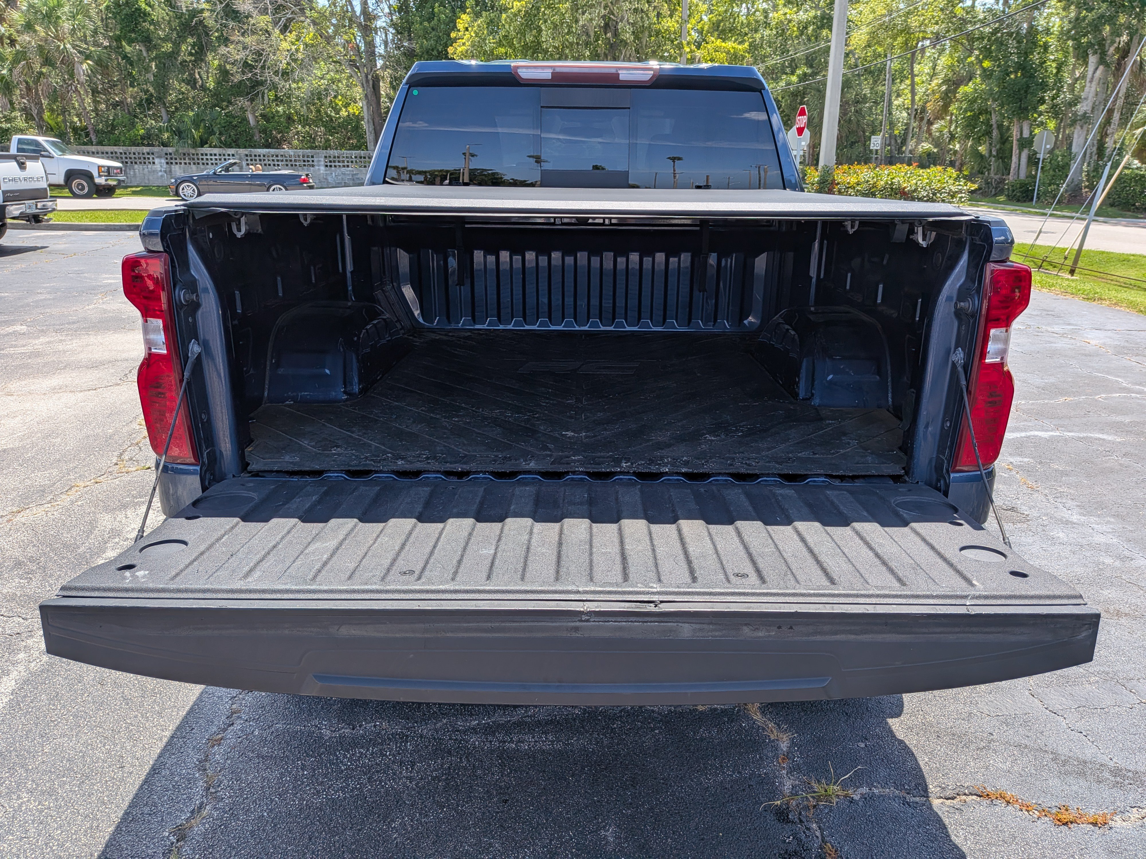 Certified 2019 Chevrolet Silverado 1500 LT w/ All-Star Edition AWD/4WD image 18