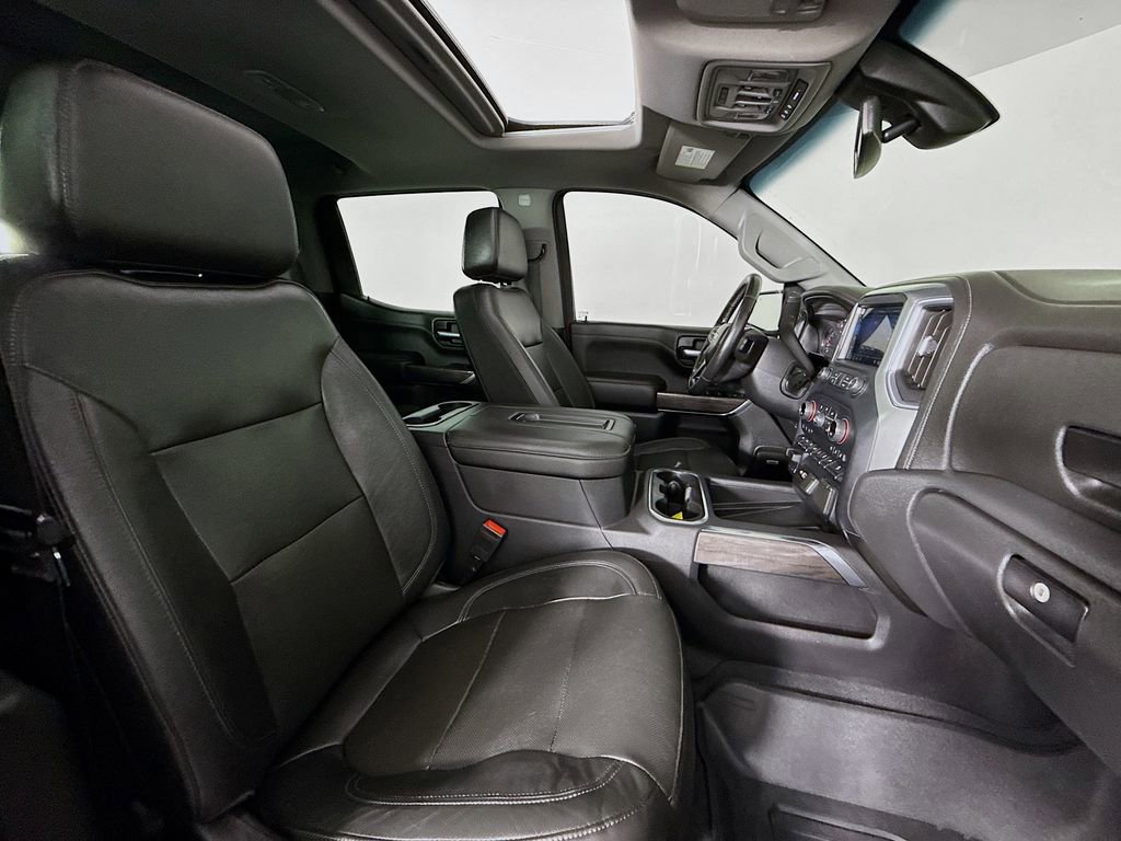 Used 2019 Chevrolet Silverado 1500 LTZ w/ LTZ Premium Package AWD/4WD image 32