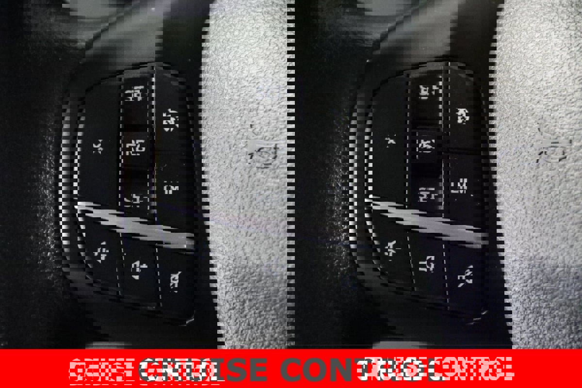 Used 2024 Ford Transit 350 XLT image 13