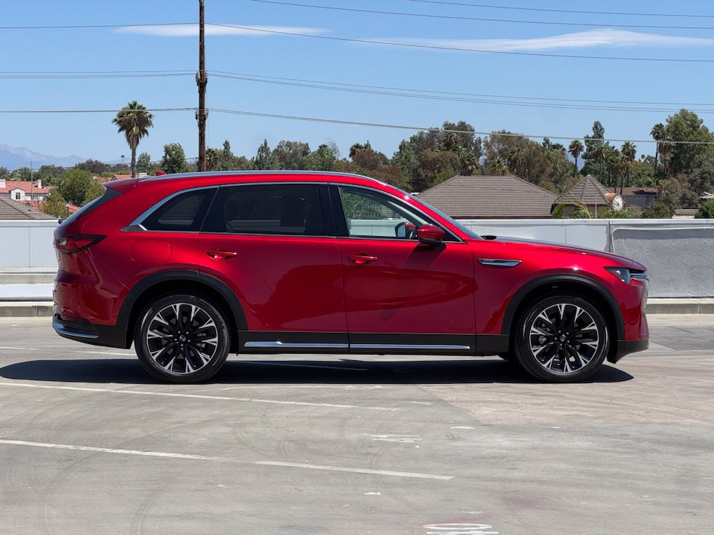 Certified 2024 MAZDA CX-90 Plug-In Hybrid w/ Premium Pkg AWD/4WD image 31