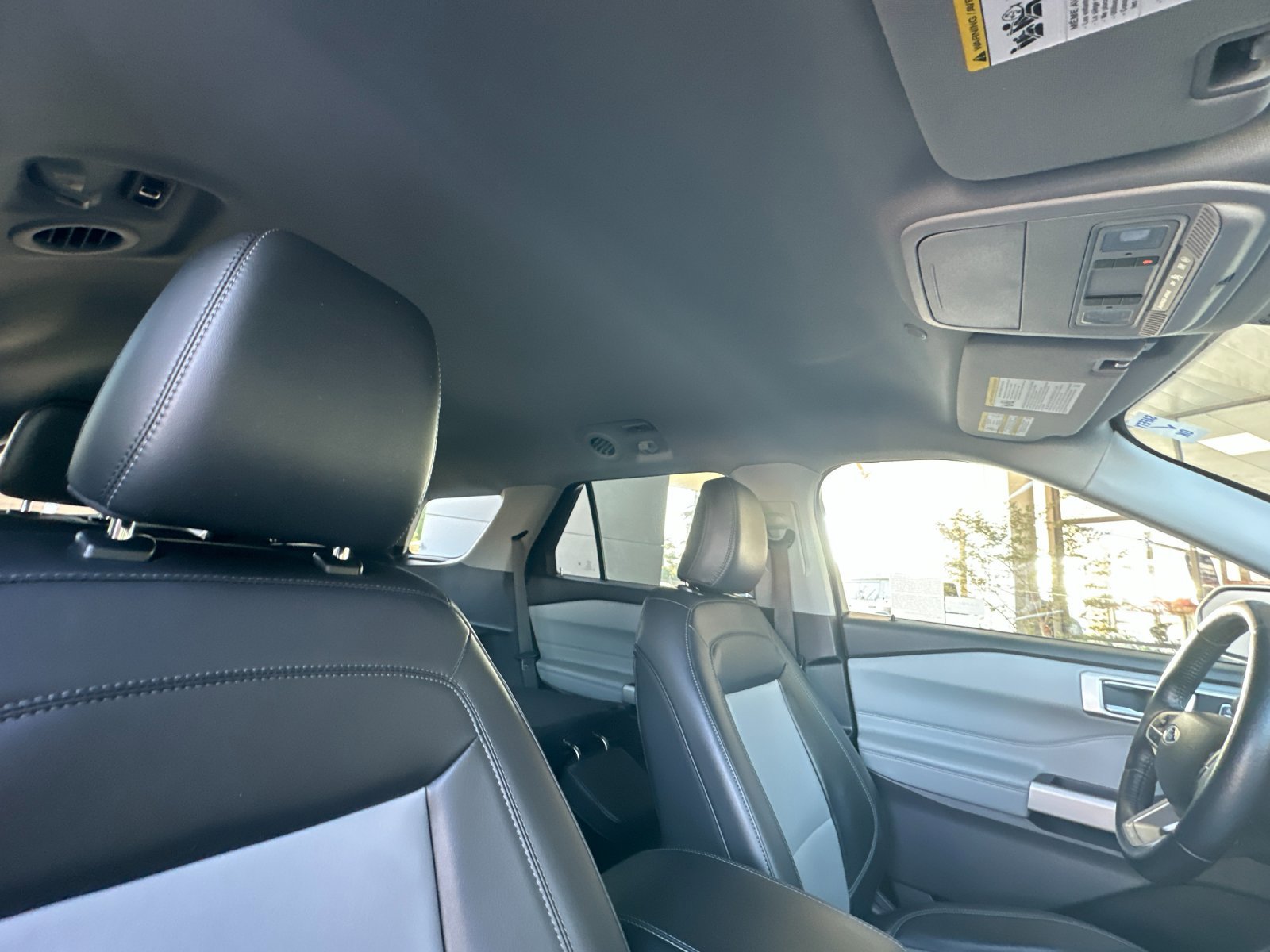 Certified 2022 Ford Explorer XLT w/ Equipment Group 202A image 19