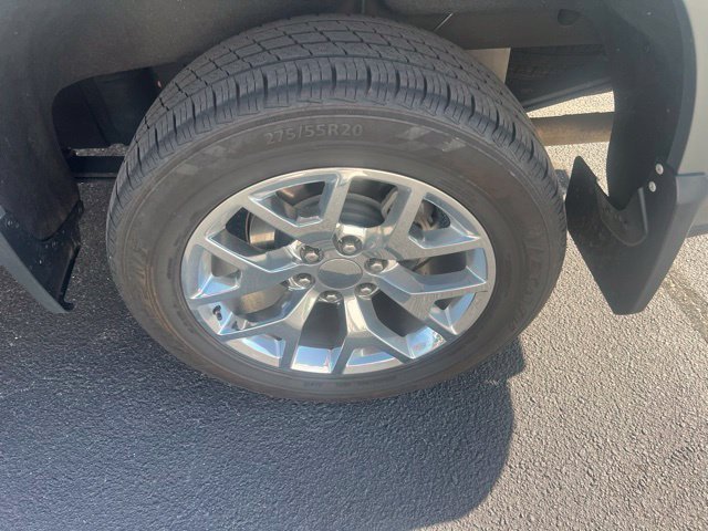 Used 2024 Chevrolet Silverado 1500 RST AWD/4WD image 16